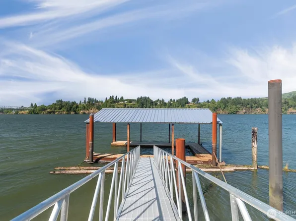 275 State Route 409, Cathlamet, WA 98612