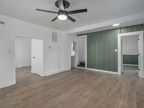 4th image of 2423 W Olive Street