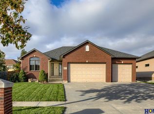 8907 S 30th St, Lincoln, NE 68516