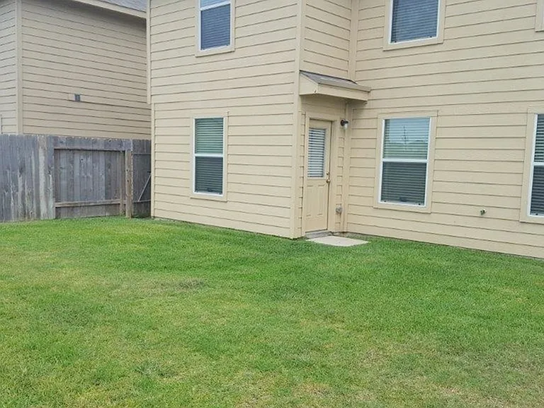 18923 Volga River Dr — Photo 3