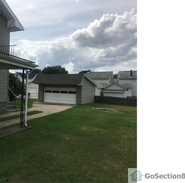 2nd image of 823 Halter Ct NW