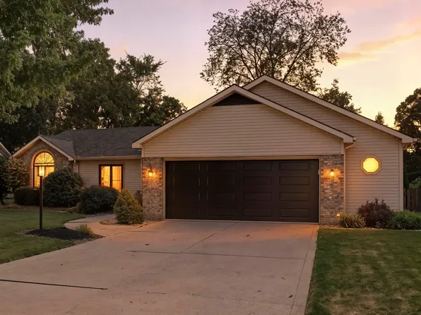 11026 Old Oak Trl, Fort Wayne, IN 46845