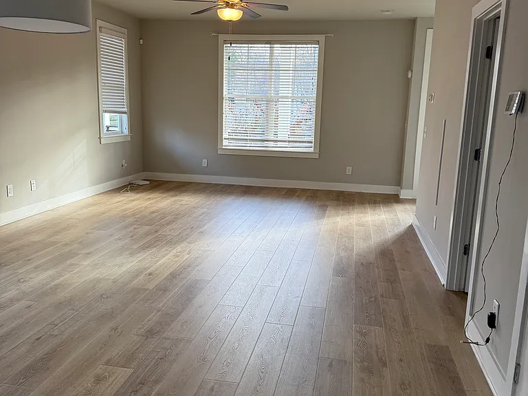 758 Cottage Park Dr — Photo 12