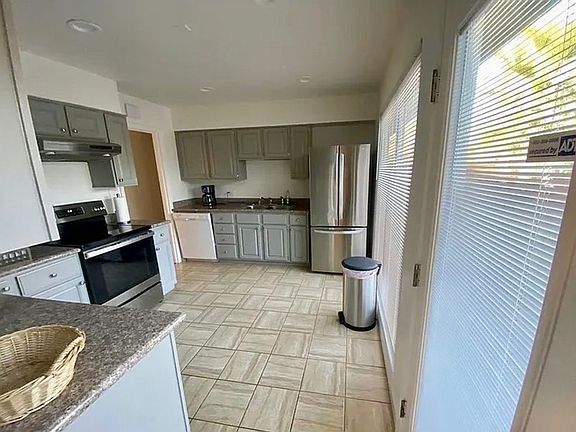 3rd image of 2778 Courtland Dr