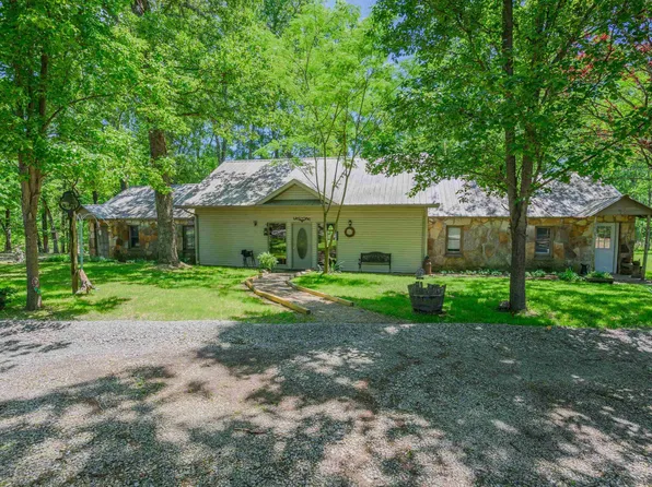 105 Michael Ln, Lakeview, AR 72642