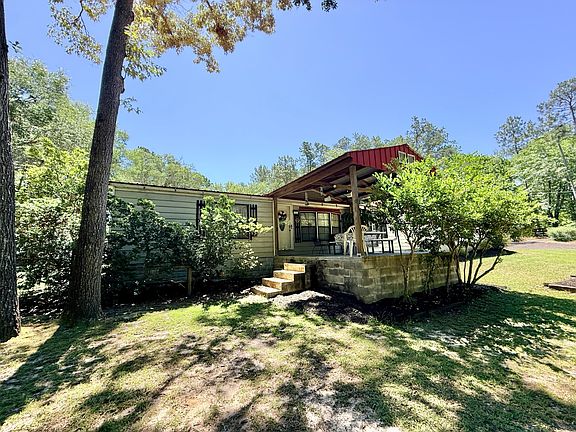 2nd image of 415 Hudgins Rd