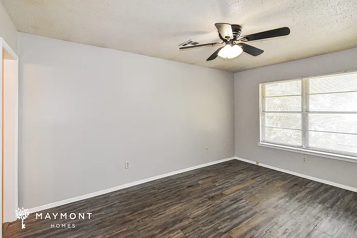 5731 Roxboro Dr — Photo 7
