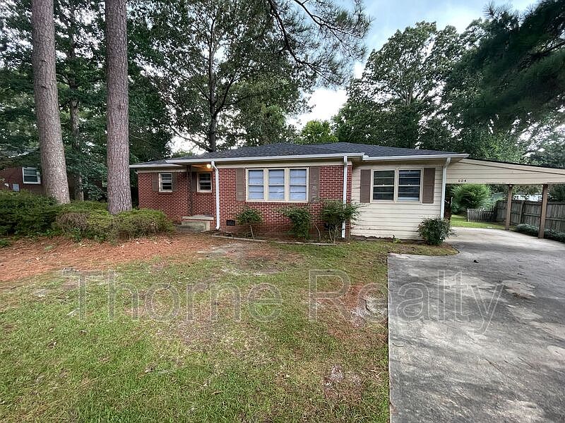 1st image of 604 Smallwood Dr