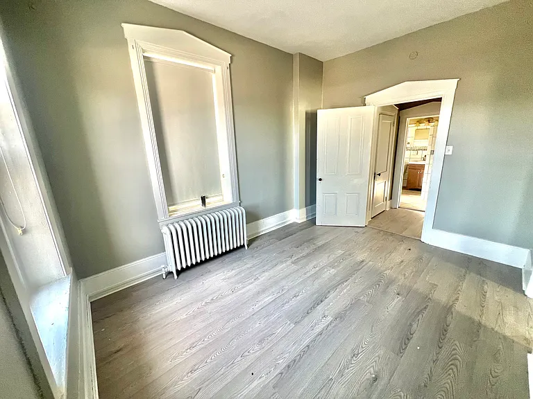 3935 Penn Ave #1 — Photo 9