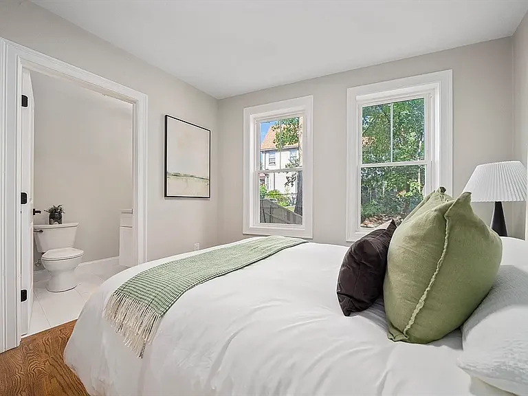 52 Bellevue St #2 — Photo 9