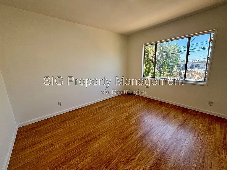 13226 Maclay St #5 — Photo 10