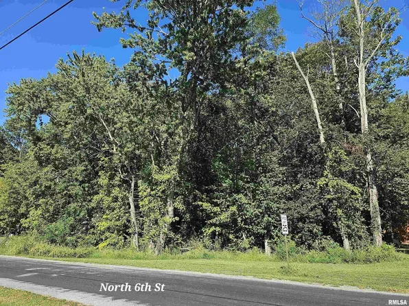 N 6th St, Vienna, IL 62995