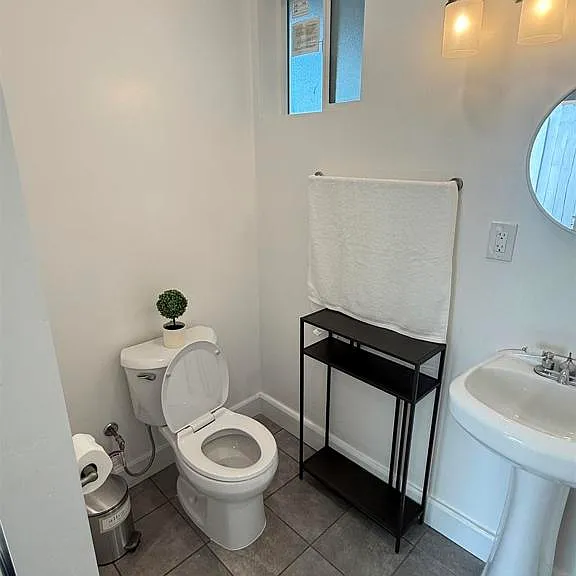 2624 Caulfield Dr — Photo 9