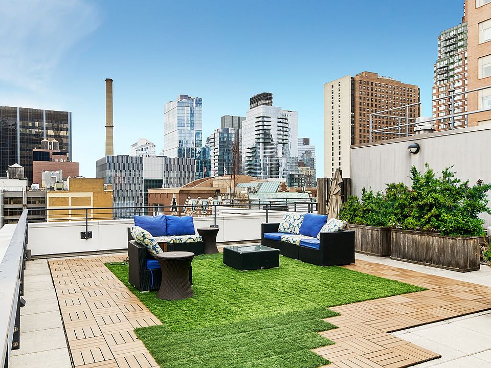 1st image of 462 W 58th St Penthouse A