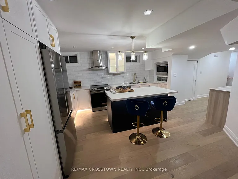 492 Greenwood Dr #B — Photo 7