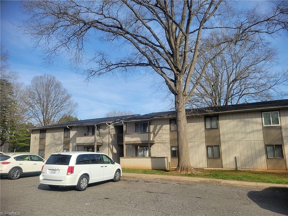 2nd image of 2240-53 N Sunderland Rd