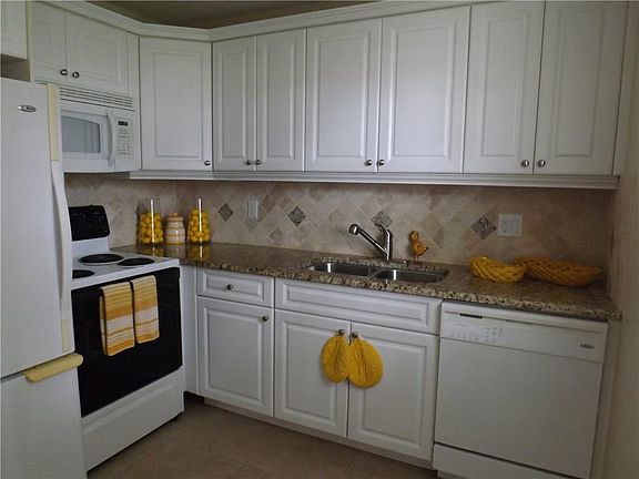 2nd image of 2800 Indian River Blvd