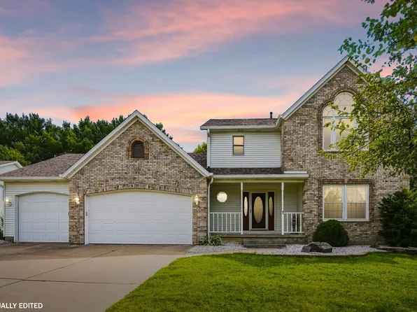 1421 W 60th St, Davenport, IA 52806