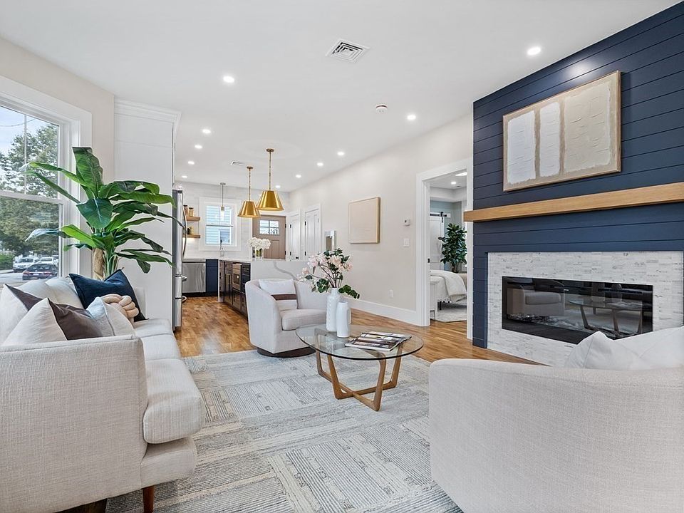 1st image of 62 Marshall St #1