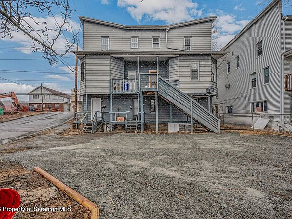 3rd image of 1200 Main St