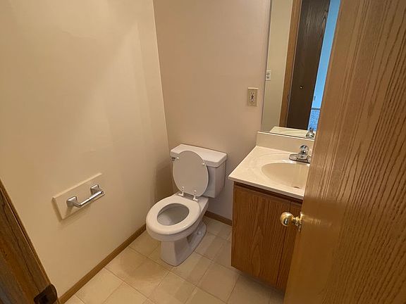2nd image of 4907 Hedgewood Dr APT C2