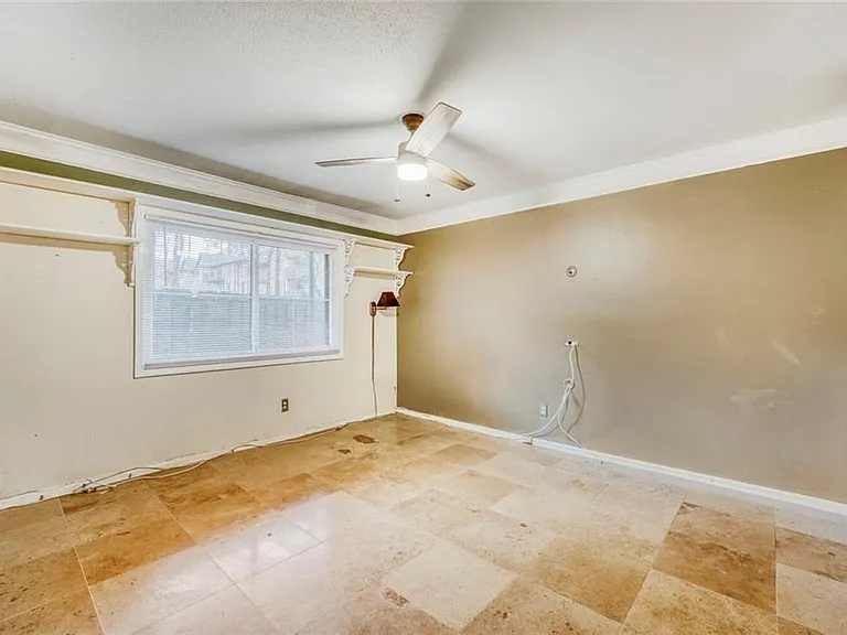 6851 Roswell Rd #M13 — Photo 8