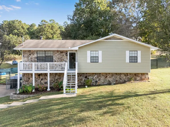 8314 Crossbow Ct, Ooltewah, TN 37363