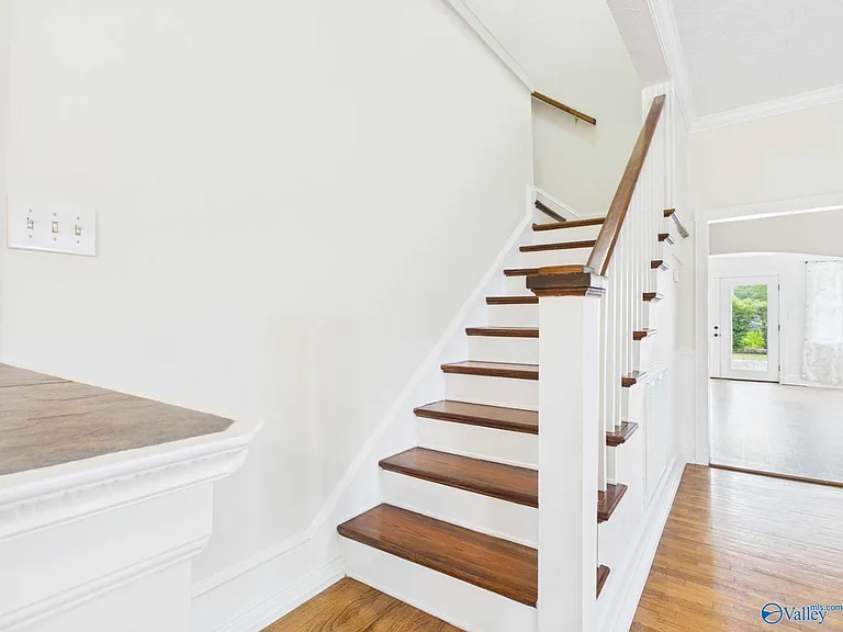 501 Prospect Dr SE — Photo 8