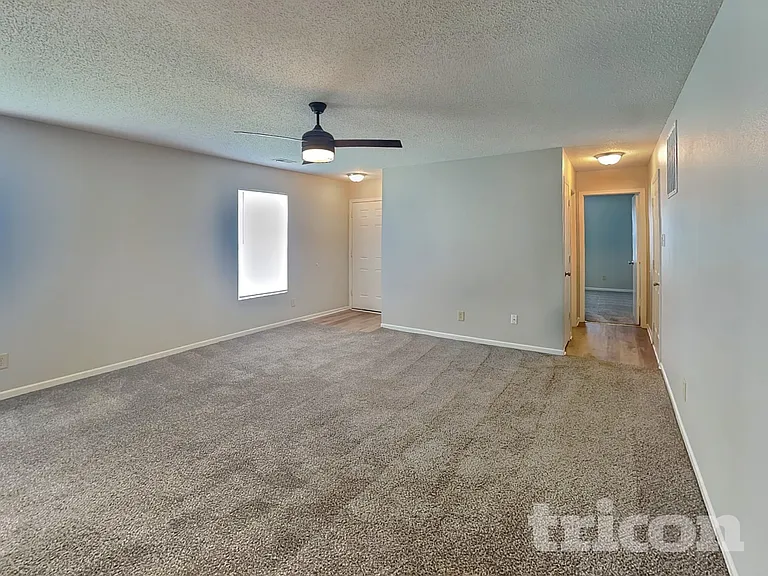 3146 Brandenburg Dr — Photo 2