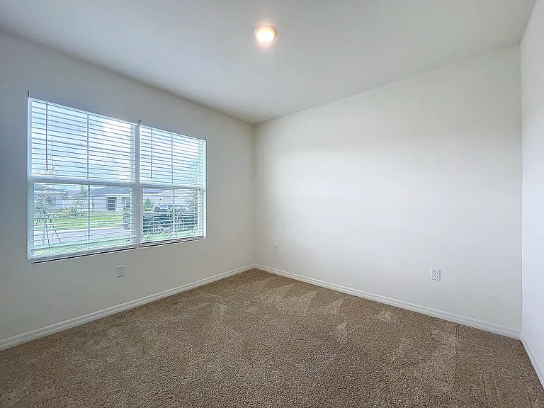 1043 Cascade Dr — Photo 22