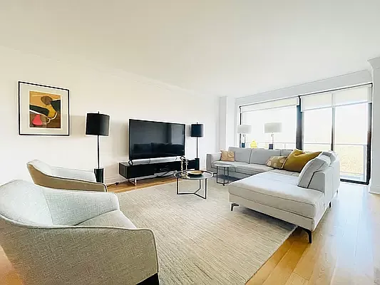 Rented by Corcoran | media 2