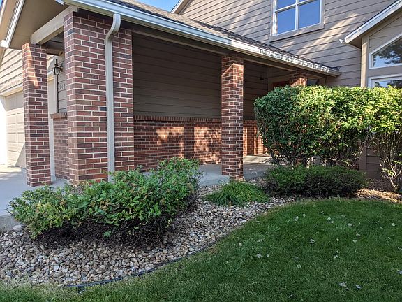 2nd image of 507 W Eisenhower Dr