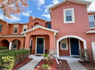 6930 Hawthorne Trace Ln, Riverview, FL 33578