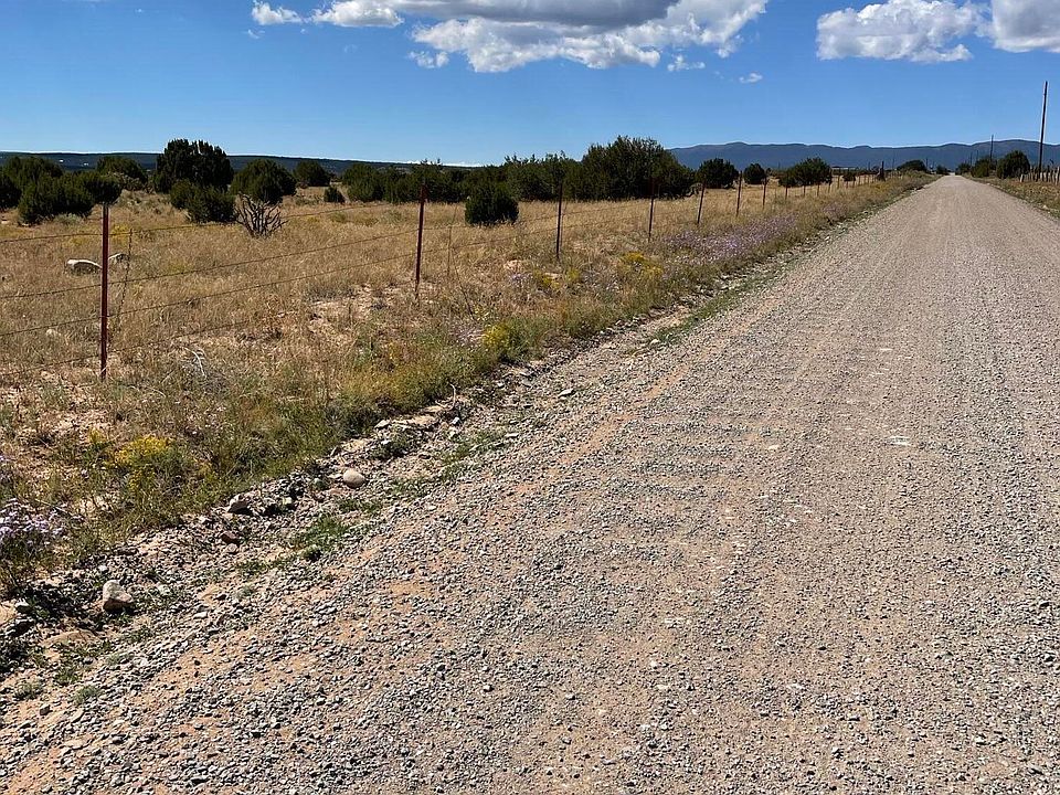2nd image of 278 Entranosa Rd