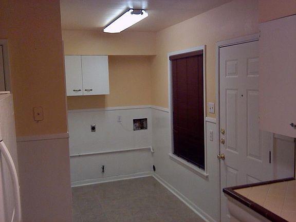 3rd image of 440 Bryn Mawr Dr