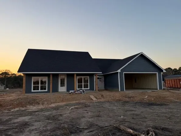 185 Salem Ridge Dr, Huntington, TX 75949