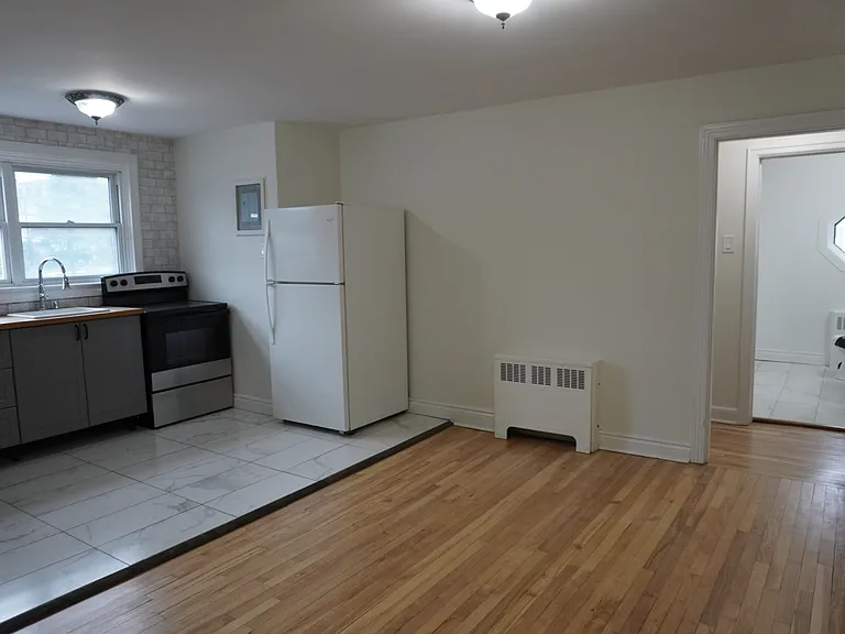 340 Tillbury Ave #4 — Photo 10