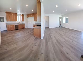 11640 Oxford Ave APT C, Hawthorne, CA 90250