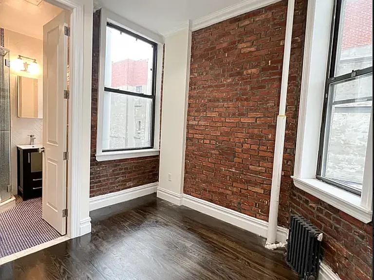 128 2nd Ave #D2 — Photo 9