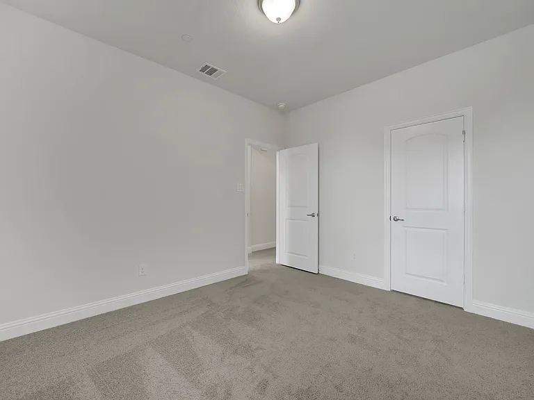7929 Bayside Dr — Photo 29
