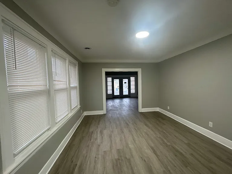 1933 Taylor St #2 — Photo 9
