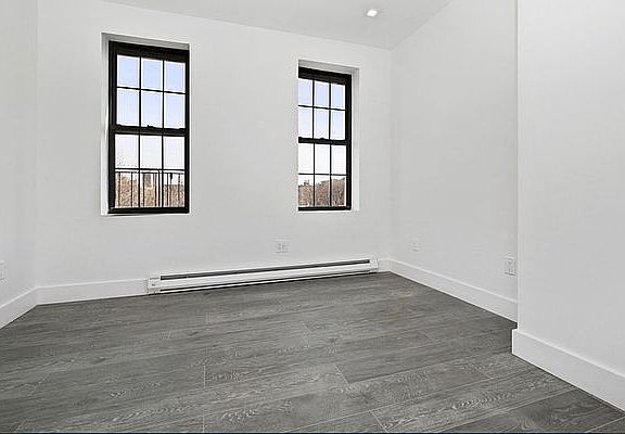 3rd image of 195 Johnson Ave APT 3L