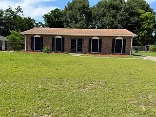 3631 Montrose Dr — Photo 1