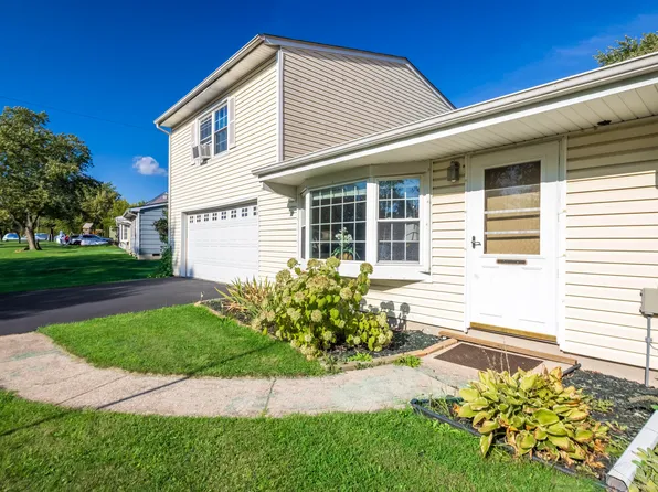 657 Nome Rd, Valparaiso, IN 46385