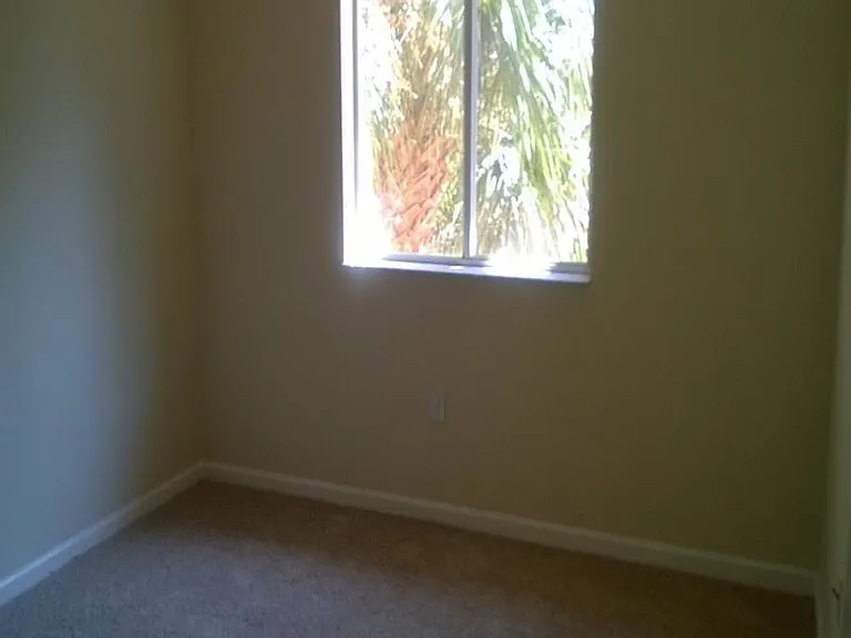2501 SW 83rd Ter — Photo 7