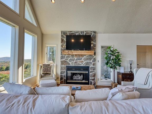 14th image of this home