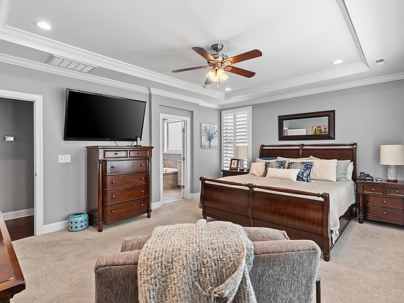 4th image of 1812 Capstone Dr