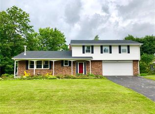 4881 Kraus Rd, Clarence, NY 14031