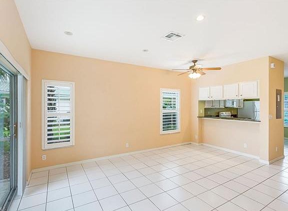 3rd image of 10044 Spyglass Hill Ln