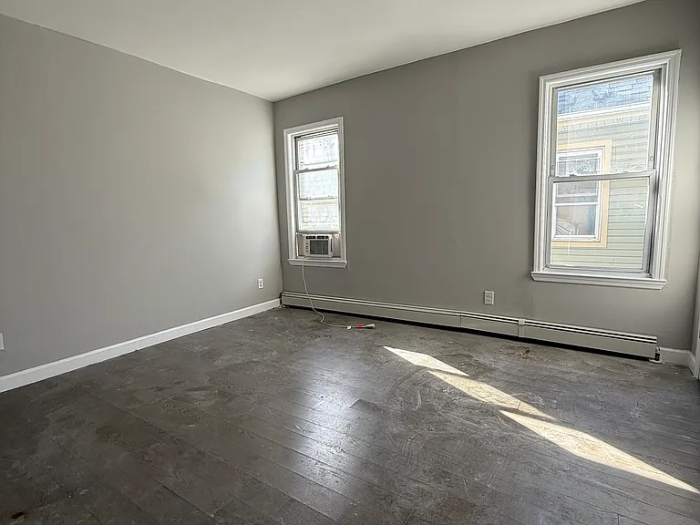 905 S 16th St #2L — Photo 2